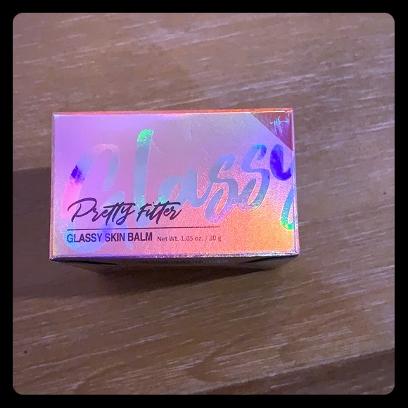 touch in SOL Other - Brand new touch in Sol glassy skin balm!